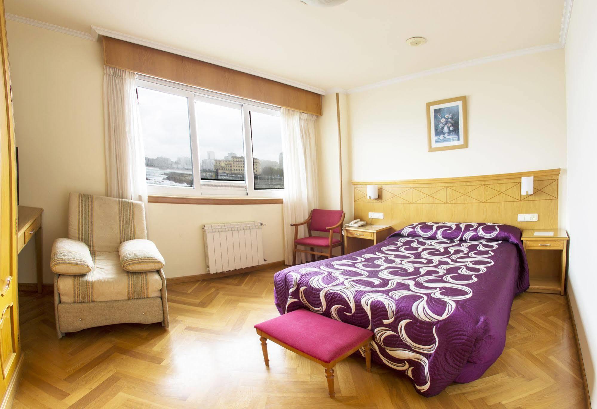 Hotel Cristal 2 آكورونيا المظهر الخارجي الصورة