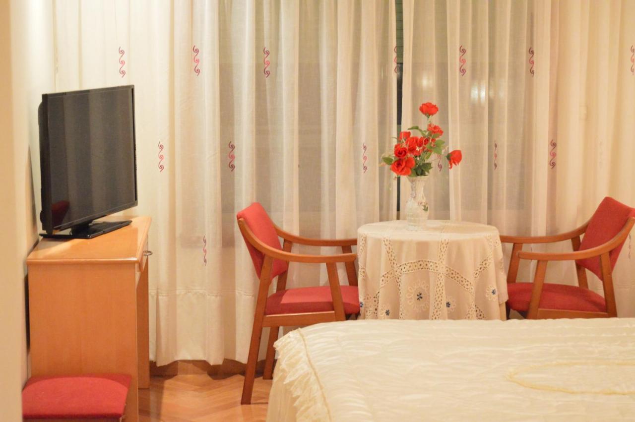 Hotel Cristal 2 آكورونيا المظهر الخارجي الصورة